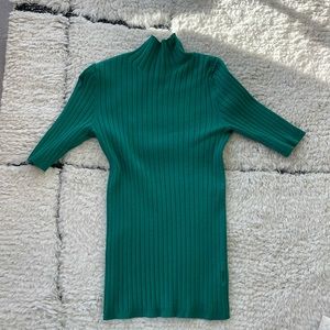525 America Turtleneck